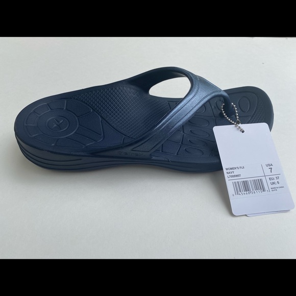 NEW Water-Friendly Aetrex Navy Fiji Flip Flop with Arch Support - Picture 4 of 4